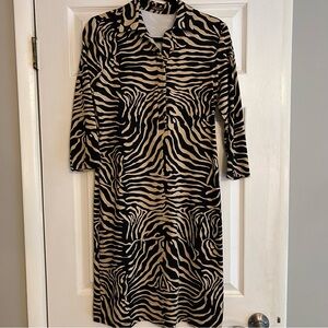 J. MdLaughlin Animal Print black and tan Midi dress with Henley buttons size Med